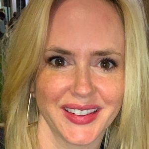 Meet your Posher, Gloria